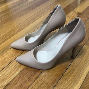 Vince Camuto nude point toe pumps